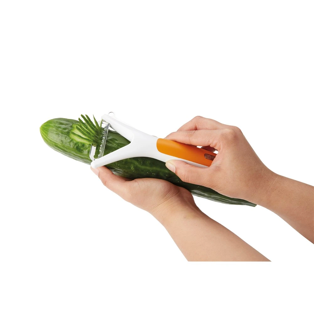 Zyliss Julienne Peeler Orange 2 Zyliss Julienne Peeler Orange - Image 2