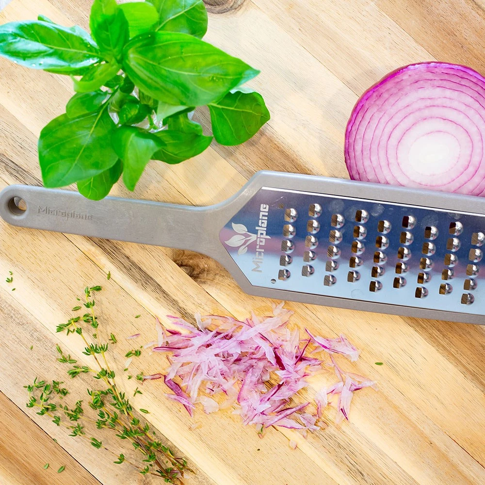 Microplane Coarse Grater Dover Grey 2 Microplane Coarse Grater Dover Grey - Image 2