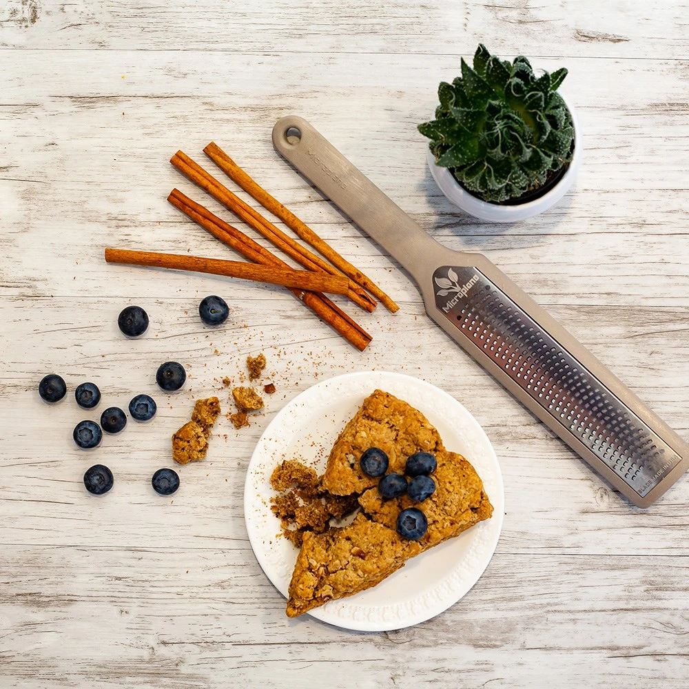 Microplane Zester Grater Dover Grey 2 Microplane Zester Grater Dover Grey - Image 2