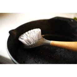 Full Circle Tenacious C Cast Iron Brush -Breville Sales Store DKS 28800 3