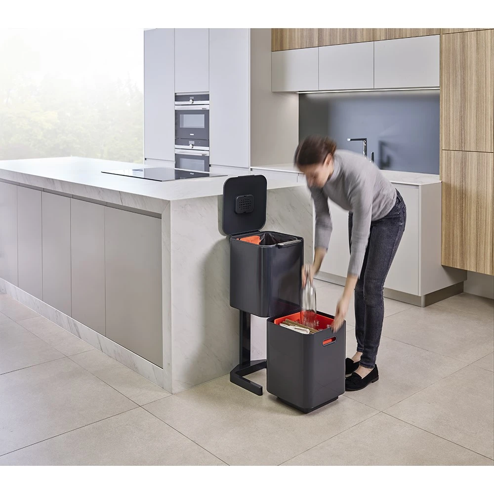 Joseph Joseph Totem Compact Waste Separation Unit 40L Graphite 2 Joseph Joseph Totem Compact Waste Separation Unit 40L Graphite - Image 2