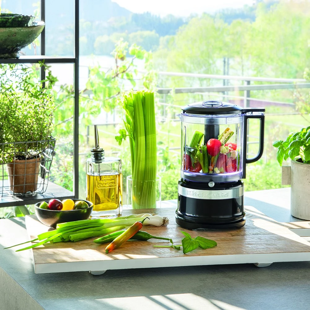 KitchenAid Food Chopper With Whisk Onyx Black 4 KitchenAid Food Chopper With Whisk Onyx Black - Image 4