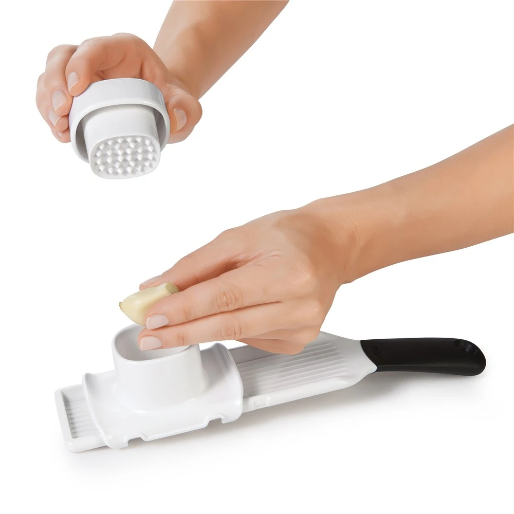 OXO Good Grips Garlic Slicer 3 OXO Good Grips Garlic Slicer - Image 3