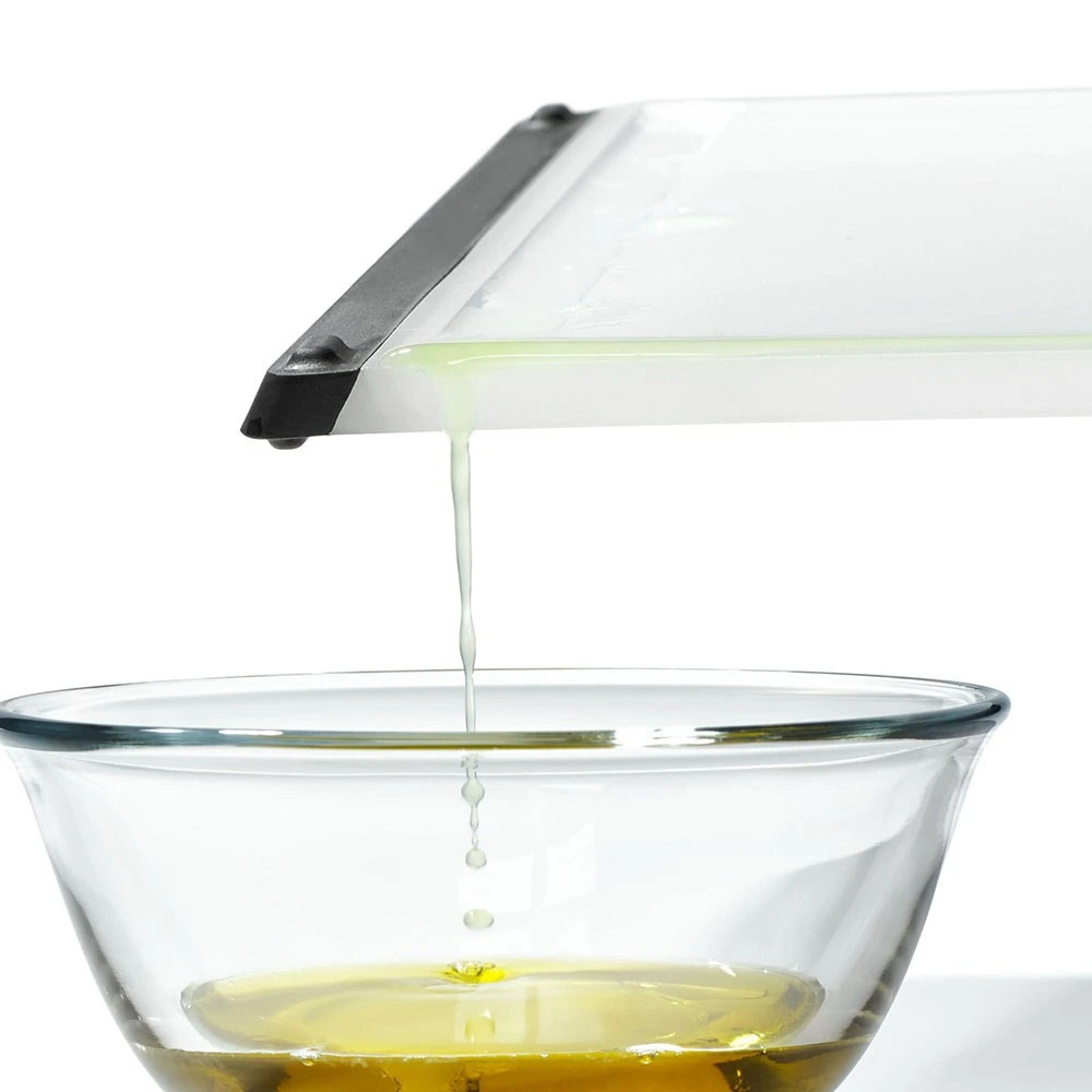 OXO Good Grips Carving & Cutting Board 1 OXO Good Grips Carving & Cutting Board